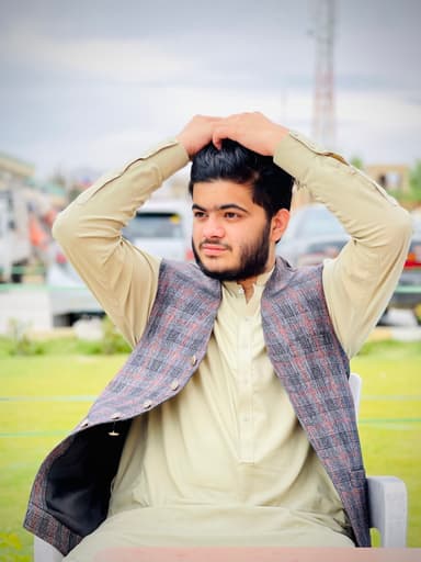 Uzair  Nabikhil 