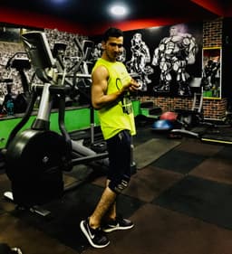 Adnan jamilzai