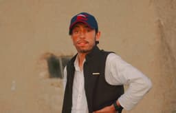 ezat nangyal