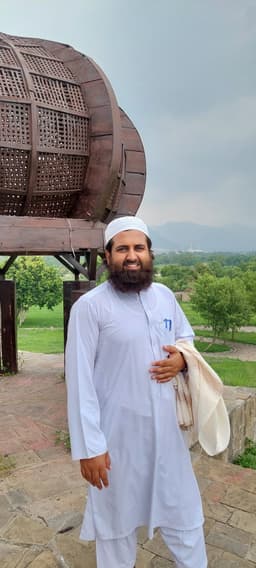 Umar Khan