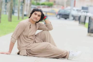 Shahen Zland